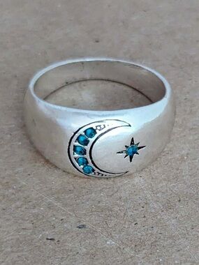 Vintage-Style Celestial Statement Ring, Size 7 🔵🌙🔵